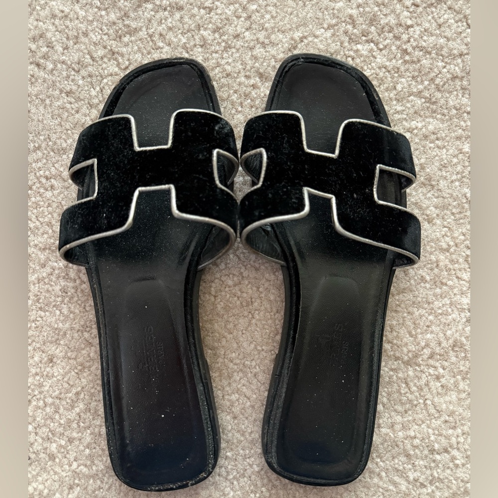 Hermes Oran Black Velvet Sandals